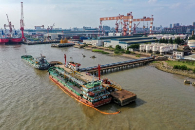 Πλοιοκτήτες συνεχίζουν τις αποστολές ρωσικού πετρελαίου στην Κίνα
