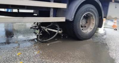 Τραγωδία στη Θεσσαλονίκη: Φορτηγό παρέσυρε ποδηλάτισσα και τη σκότωσε