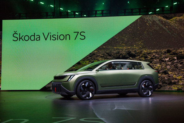 Το VISION 7S, το ηλεκτρικό concept car της ŠKODA, παρουσιάζεται για λίγες μόνο ημέρες στην Ελλάδα