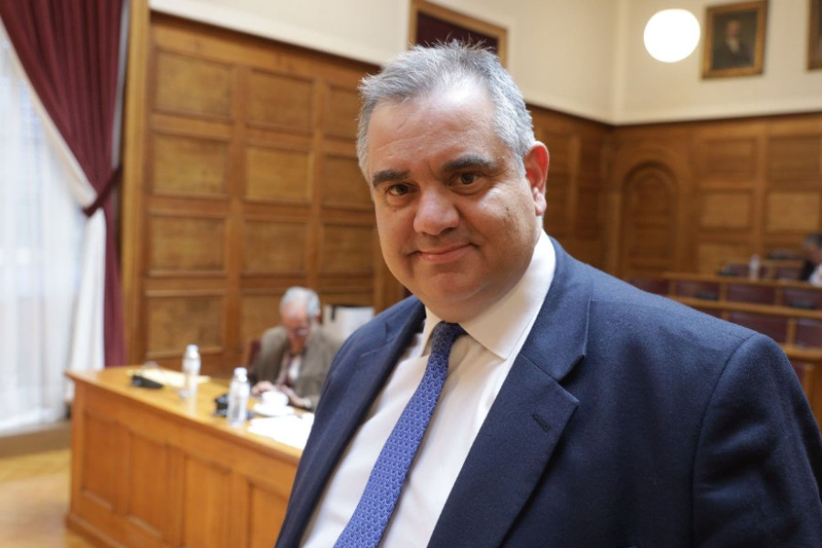 Σπανάκης: Πάνω από 38% αυξήθηκε η χρηματοδότηση για τη μεταφορά μαθητών από το 2019
