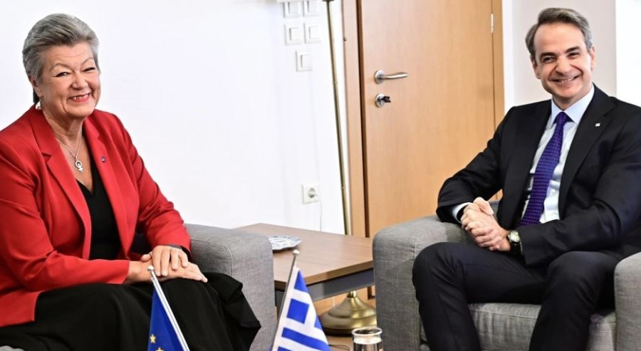Συνάντηση Μητσοτάκη-Γιόχανσον: Δίκαιη μεταναστευτική πολιτική δεν σημαίνει ανοιχτά σύνορα
