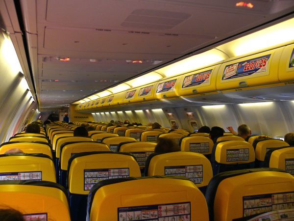 Επικοινωνιακά παιχνίδια της Ryanair