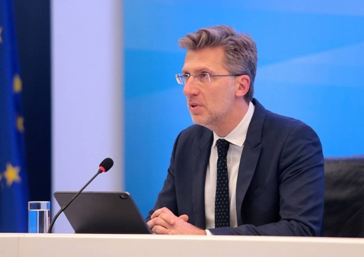 Σκέρτσος: H κρίση μας έμαθε να μην υποκύπτουμε σε «λεφτόδεντρα»