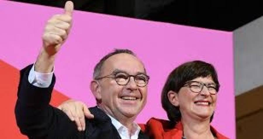 Νόρμπερτ Βάλτερ-Μπόργιανς και Σάσκια Έσκεν στα ηνία του SPD