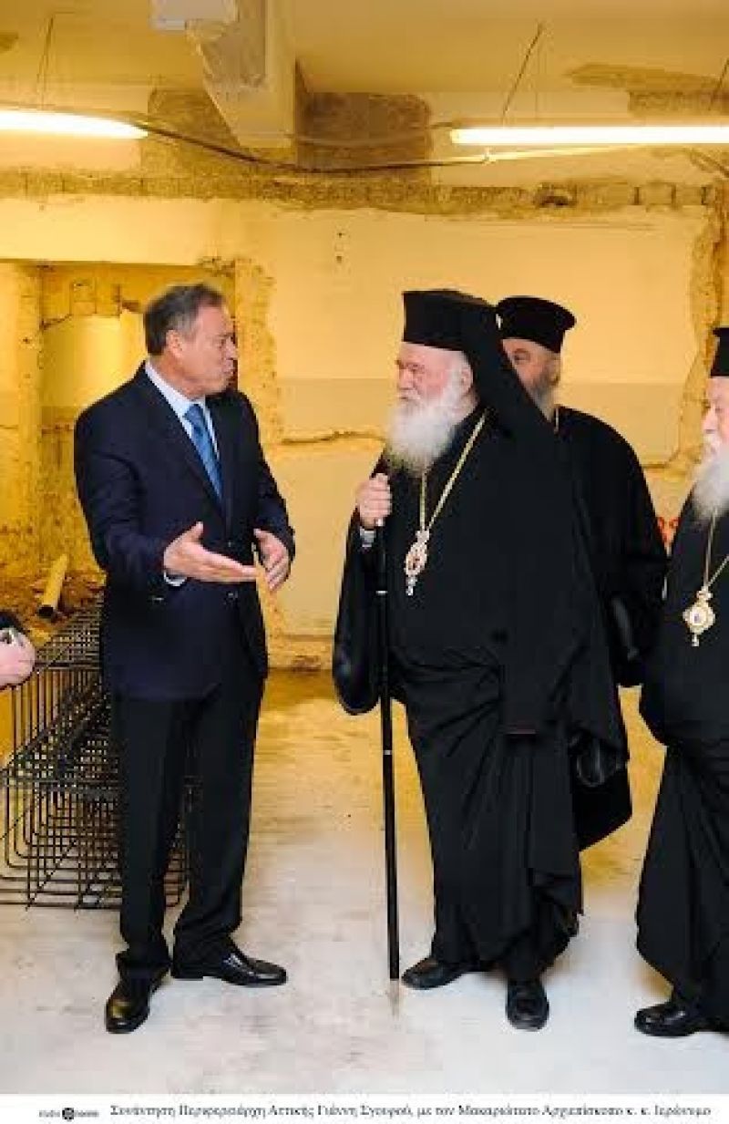 Θερμή υποδοχή του Γιάννη Σγουρού στα γραφεία της Ιεράς Συνόδου