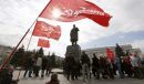 Τρία μνημεία του κομμουνιστικού καθεστώτος γκρέμισαν στην Ουκρανία