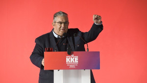 Κουτσούμπας: Είναι μόνοι τους και είμαστε όλοι μας!