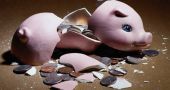 Bloomberg: Χωρίς τέλος το παιχνίδι της γάτας με το ποντίκι