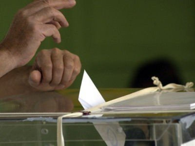Νέα δημοσκόπηση δίνει προβάδισμα 4,5% στον ΣΥΡΙΖΑ
