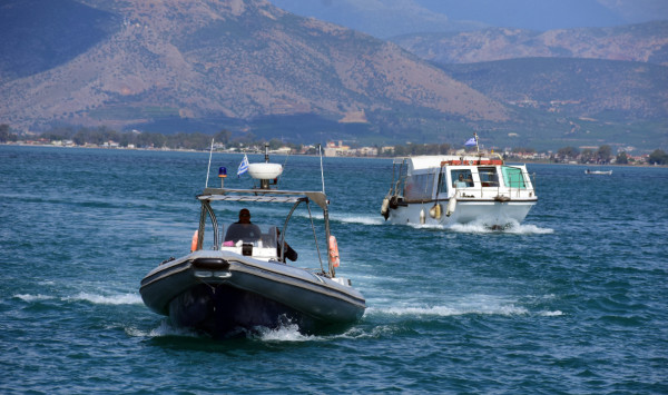 Τραγωδία στα Μάλια: 42χρονη έπεσε από σκάφος και ανασύρθηκε χωρίς τις αισθήσεις της