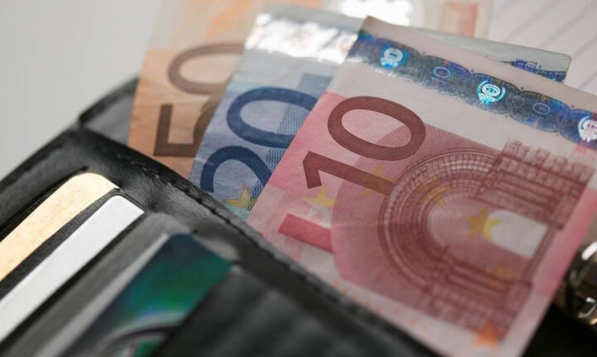 ΕΛΣΤΑΤ: Αύξηση 3,5% στο διαθέσιμο εισόδημα των νοικοκυριών
