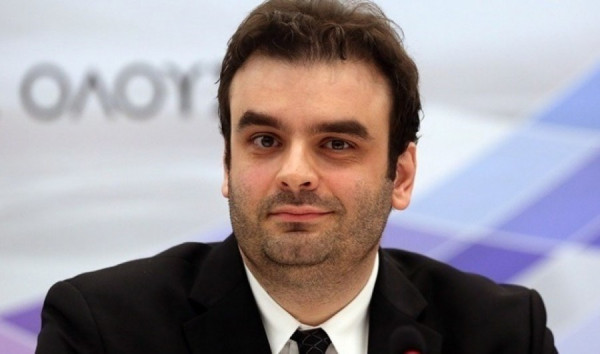 Διεθνής απήχηση για την εκλογή Πιερρακάκη στο Eurogroup: Τα ξένα ΜΜΕ μιλούν για την ελληνική «επιστροφή»