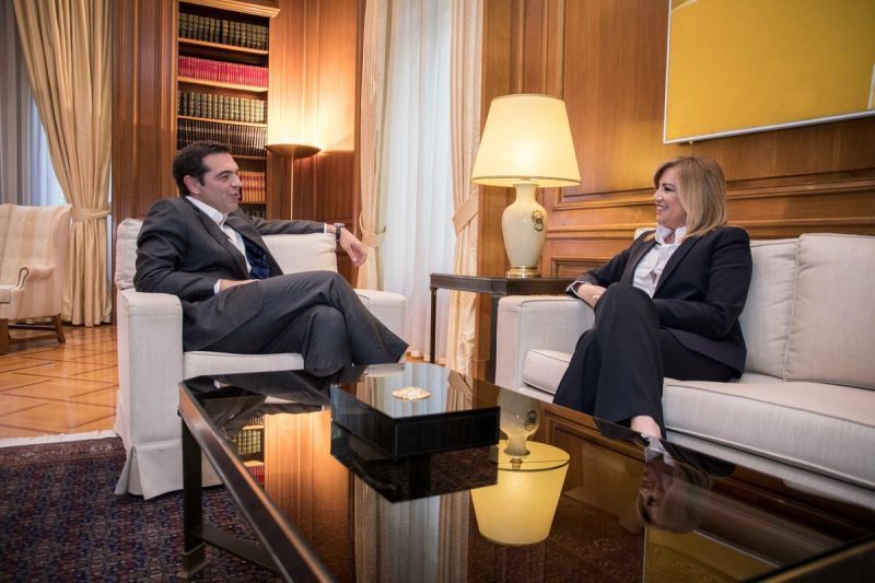 Τσίπρας-Φώφη στα «μαχαίρια»: Η θηλιά στο λαιμό και το... Καστελόριζο