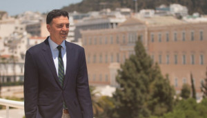 Κάλεσμα Κικίλια προς Γερμανούς τουρίστες: Ξεχειμωνιάστε στις ελληνικές παραλίες