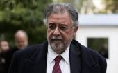Πανούσης: Με πίεζαν να αφήσω τα "παιδιά"