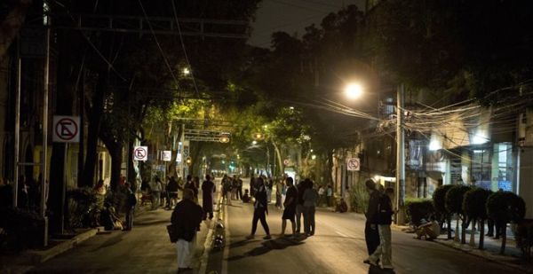 Ισχυρός σεισμός ξαναχτυπά το Μεξικό