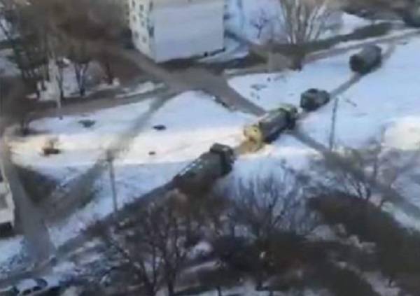 Ρωσικά στρατεύματα μπήκαν στο Χάρκοβο- Μπαράζ βομβαρδισμών στο Κίεβο