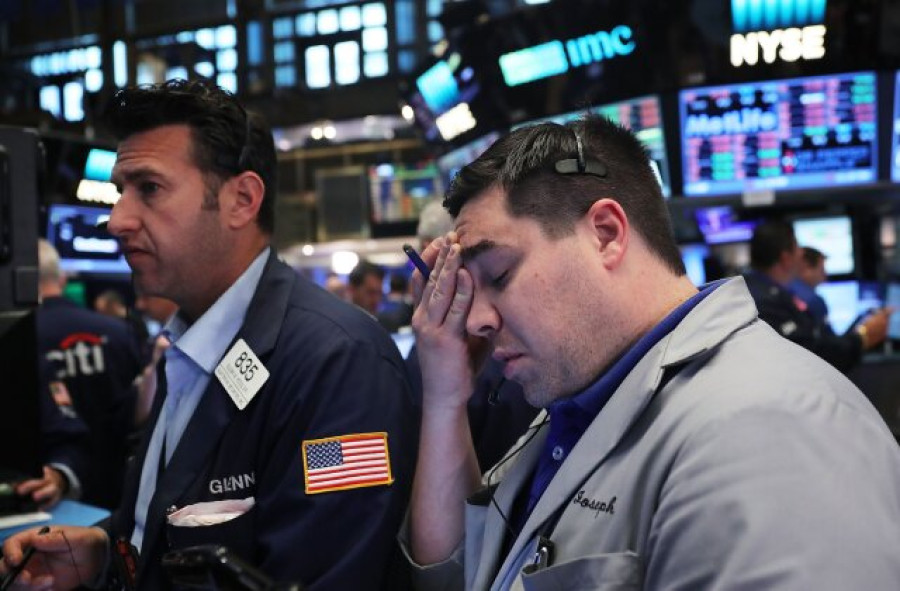 Στα πρόθυρα του sell off, με ανατροπή, η Wall Street