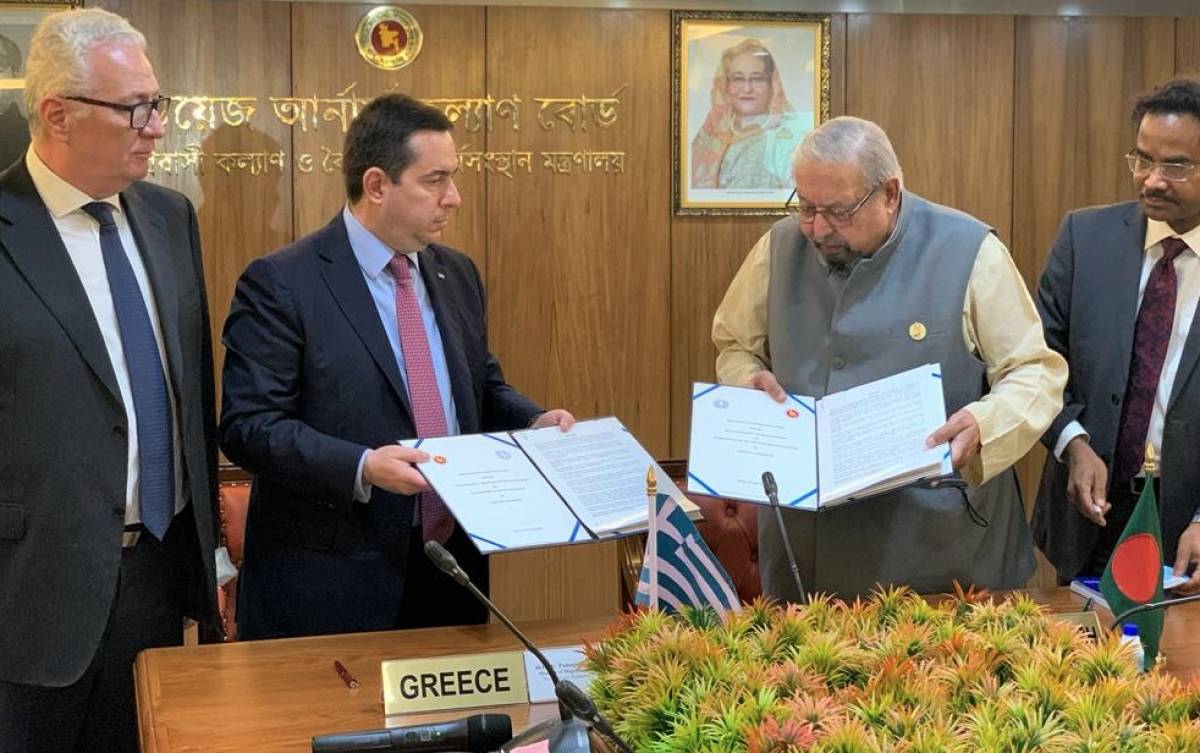 Υπ.Μετανάστευσης: Διευκρινίσεις για τις επισκέψεις Μηταράκη σε Πακιστάν και Μπαγκλαντές