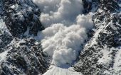 Χιονοστιβάδα παρέσυρε εκδρομείς στις Άλπεις-Φόβοι για εγκλωβισμένους