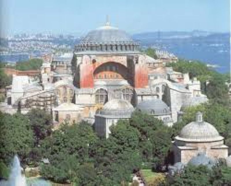 Για πρώτη φορά λειτούργησαν μαζί ο Πατριάρχης Βαρθολομαίος και ο Πάπας Φραγκίσκος