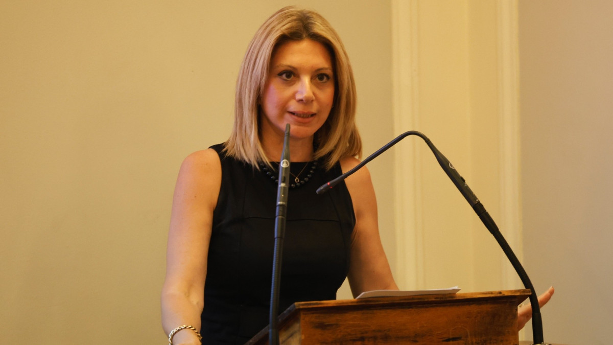 Καρυστιανού για Μέση Ανατολή: Έκκληση για ψυχραιμία και άμεσο απεγκλωβισμό Ελλήνων