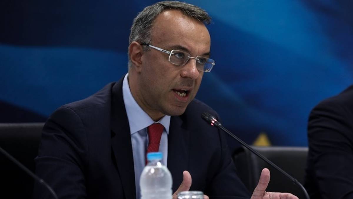 Σταϊκούρας: Το «βάρος» στη μείωση ασφαλιστικών εισφορών μετά την κρίση