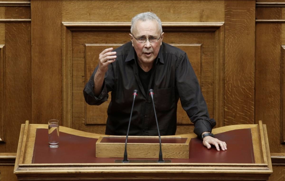 Ζουράρις: Δεν πρόκειται να φύγω από την κυβέρνηση