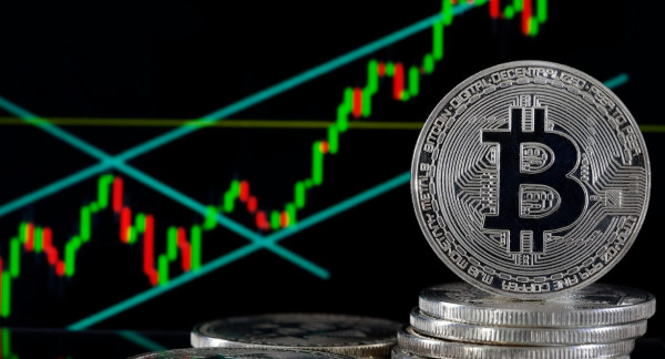 Bitcoin: Παλεύει να ανακάμψει μετά το «διήμερο κραχ» - ZEC και ICP με εκρηκτικά κέρδη