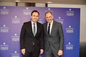 Σε 25 γλώσσες ο... πολυδιάστατος «Ψηφιακός Βοηθός» mAigov