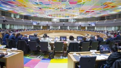 Eurogroup: Ο «ακροδεξιός φόβος» φρενάρει τις γκρίνιες για τις παροχές