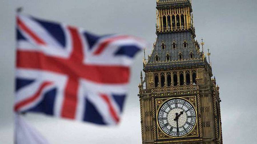 Μειώνεται δραστικά η βρετανική «κόκκινη» λίστα-Αναμένεται να μείνουν μόνο επτά