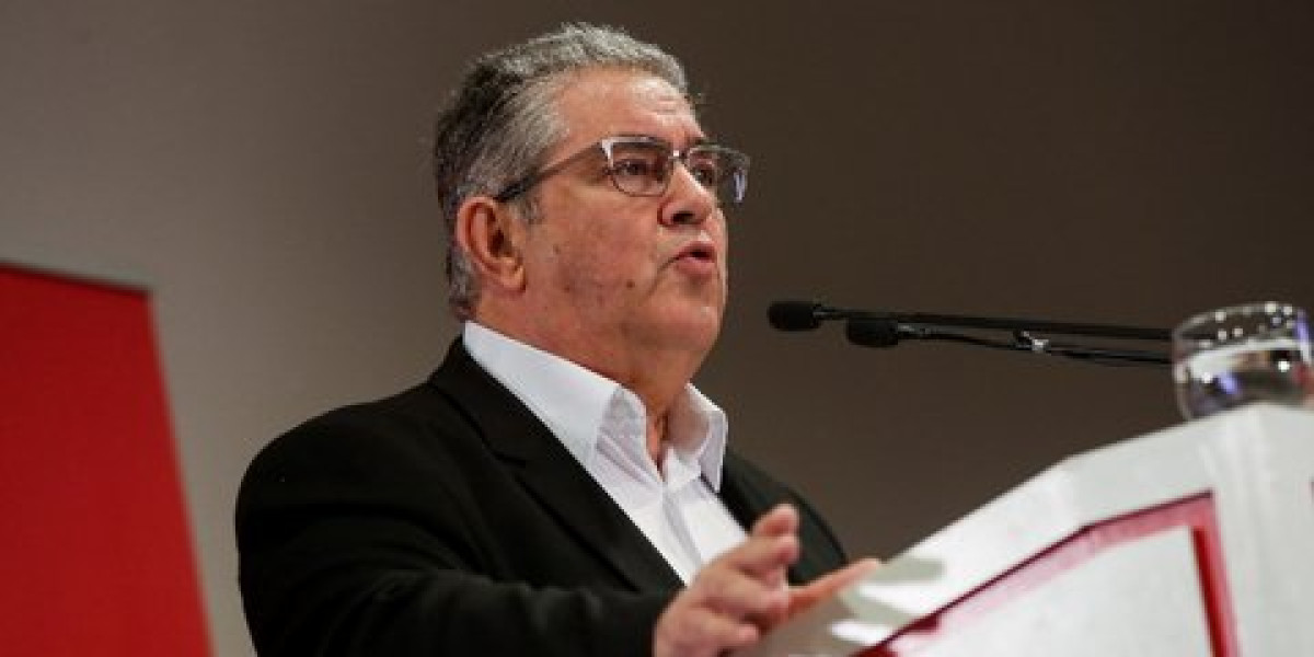 Κουτσούμπας: Απών από το Οικονομικό Φόρουμ των Δελφών λόγω Ζελένσκι