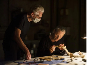 Crimes of the Future: Όσα πρέπει να ξέρετε για την «ελληνική» ταινία του David Cronenberg