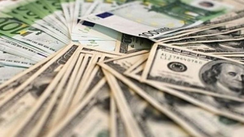 Αγορά συναλλάγματος: Υποχωρεί το ευρώ έναντι του δολαρίου
