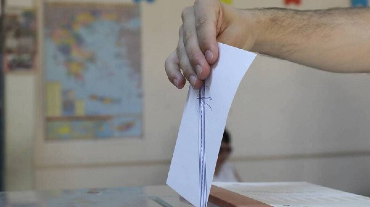 Δημοσκόπηση Prorata: Προβάδισμα 9% διατηρεί η ΝΔ έναντι του ΣΥΡΙΖΑ