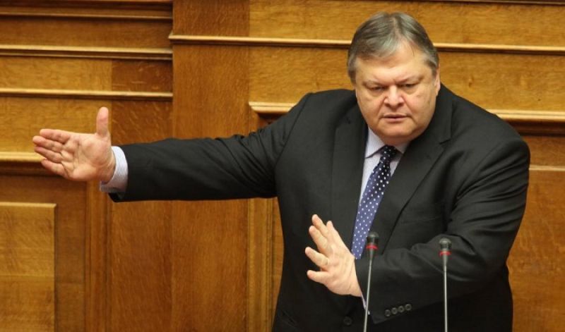 Βενιζέλος: Ψηφίζετε ένα διαρκές μνημόνιο, μετά το 4ο μνημόνιο