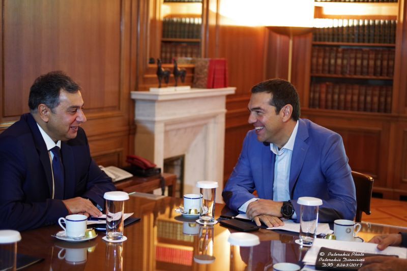 Τσίπρας προς Κορκίδη: Να ξαναχτίσουμε την μικρομεσαία επιχειρηματικότητα