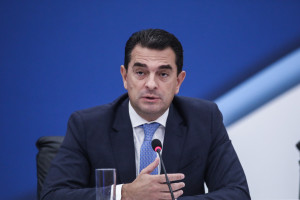 Σκρέκας: Στόχος μας η αποκλιμάκωση του πληθωρισμού και των τιμών