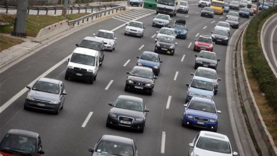 ΕΛΣΤΑΤ: Μείωση 2% στην κυκλοφορία νέων αυτοκινήτων τον Απρίλιο