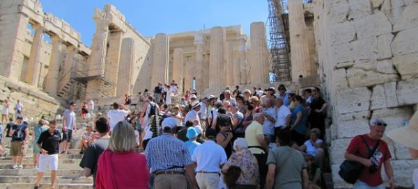 Συρροή τουριστών στην Ελλάδα το 2014- Αύξηση αφίξεων 23%