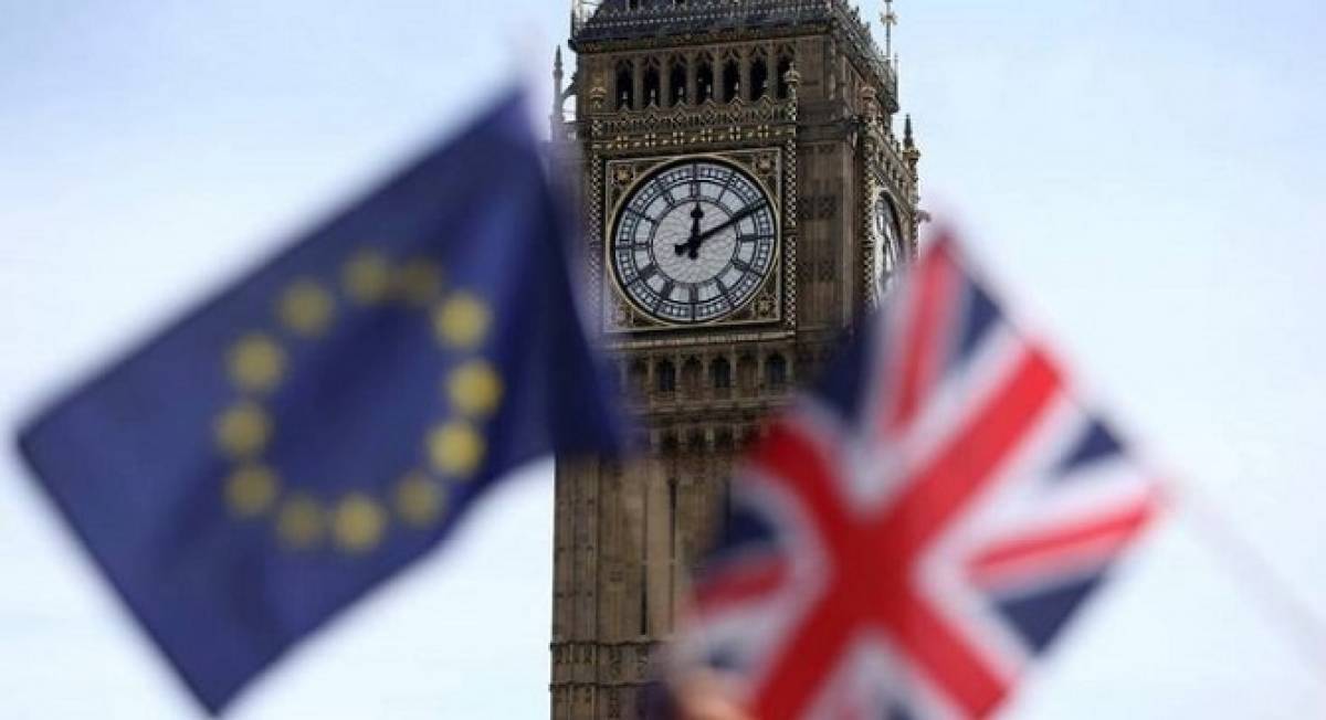 ΕΒΑ: Προστατευμένοι οι καταθέτες βρετανικών τραπεζών εάν γίνει άτακτο Brexit