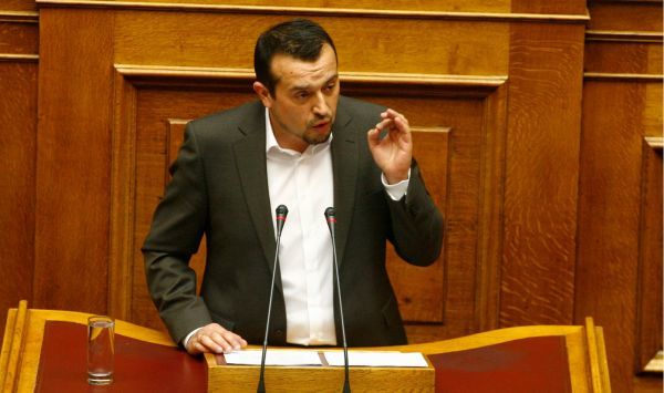 Ο «κλεμμένος» αέρας του Παππά και οι αεροπειρατές-καναλάρχες