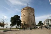 Θεσσαλονίκη: Άνδρας ισχυρίζεται πως θα πυροδοτήσει χειροβομβίδα στην είσοδο του Λευκού Πύργου
