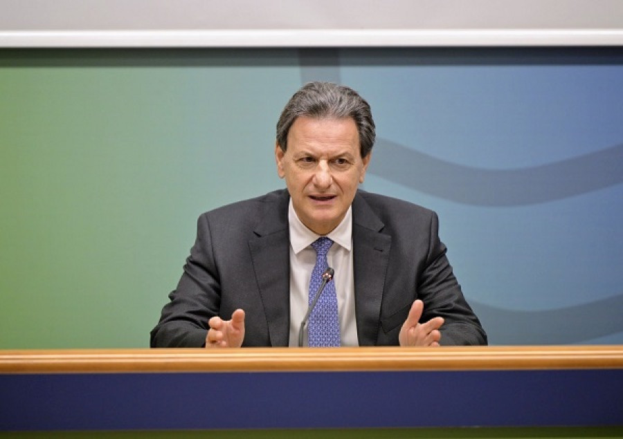 Σκυλακάκης για τιμολόγια: Να διαλέξουμε πάροχο που δεν είναι ακριβός