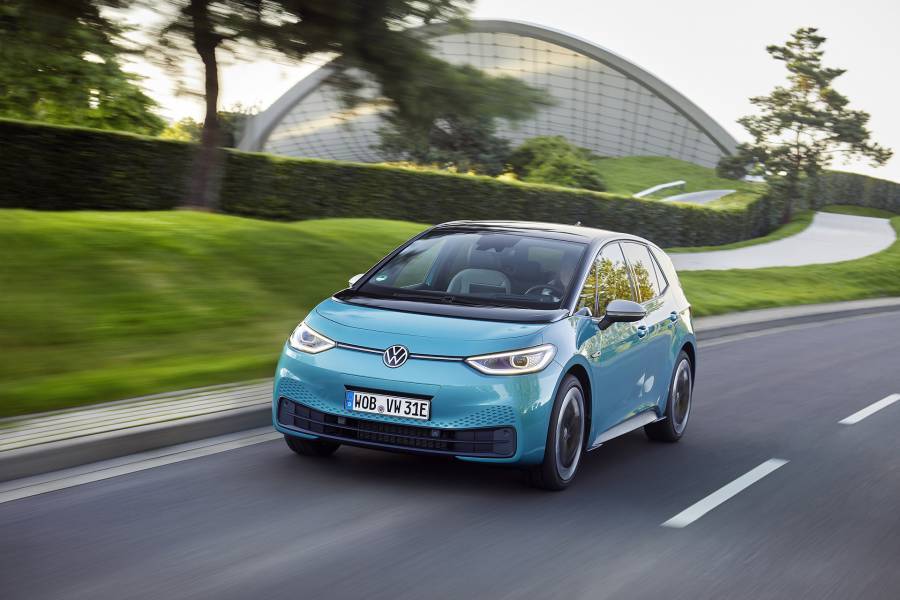 Η γκάμα ID. φέρνει τη Volkswagen στην κορυφή των πωλήσεων ηλεκτρικών αυτοκινήτων στην Ευρώπη για το 2021