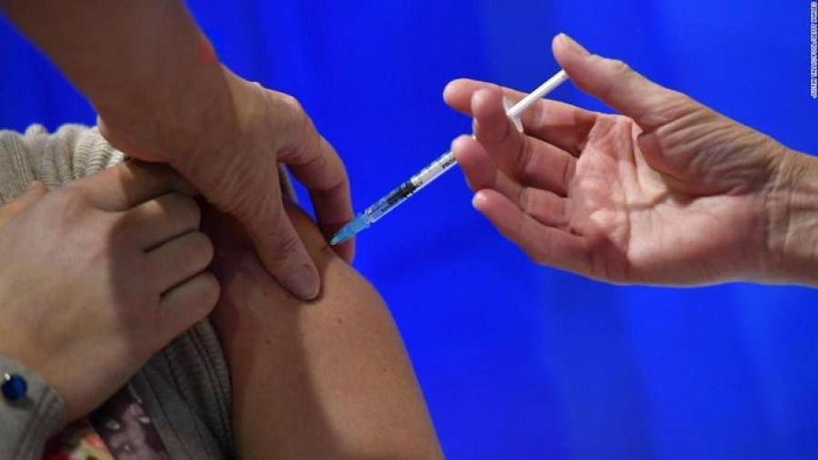 Κορονοϊός-ΗΠΑ: Σύμβουλοι του FDA εισηγούνται έγκριση του εμβολίου της Pfizer