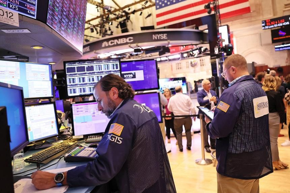 «Βουτιά» στη Wall Street υπό το φόβο Κογκρέσου και πληθωρισμού