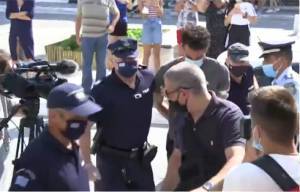 Φολέγανδρος: Προφυλακιστέος κρίθηκε ο 30χρονος δολοφόνος της Γαρυφαλλιάς