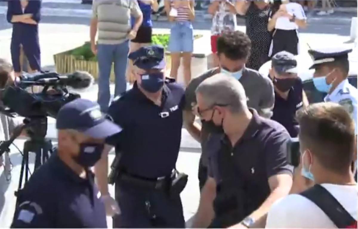 Φολέγανδρος: Προφυλακιστέος κρίθηκε ο 30χρονος δολοφόνος της Γαρυφαλλιάς